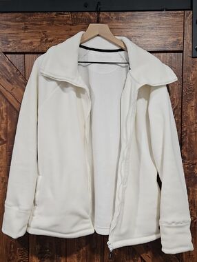 Calvin Klein Cream Performance Pullover
